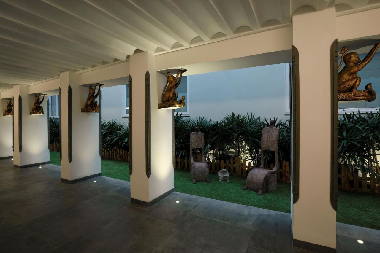 The Andhra Art & Craft Hotel วิสาขปัตนัม ภายนอก รูปภาพ