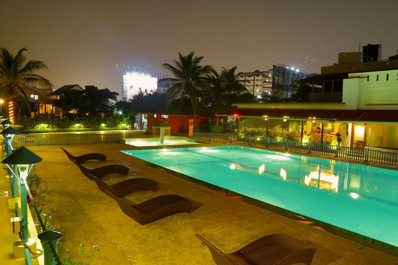 The Andhra Art & Craft Hotel วิสาขปัตนัม ภายนอก รูปภาพ